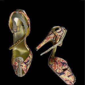 CARLOS SANTANA HEELS